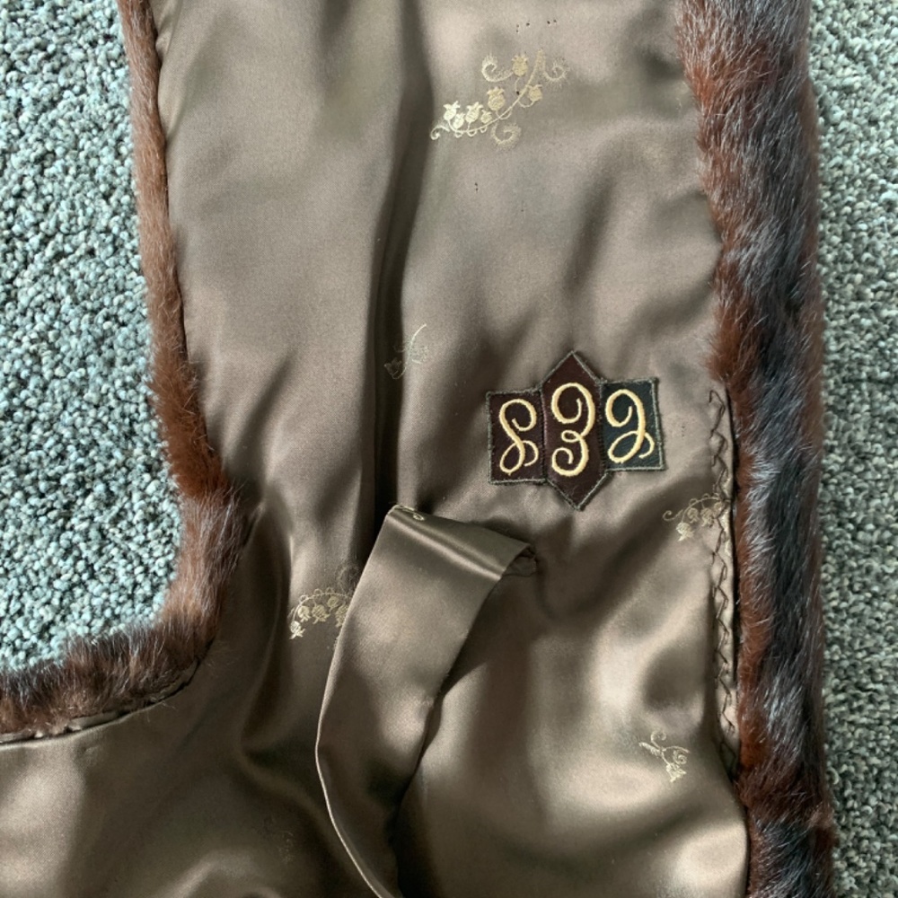 Custom Fur - Picture 3 of 5